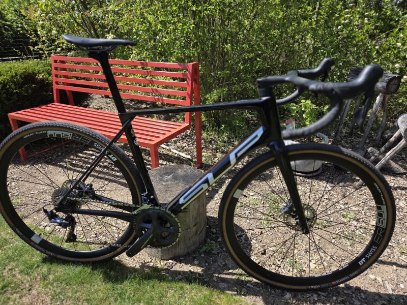 SUPERIOR X ROAD Team Issue