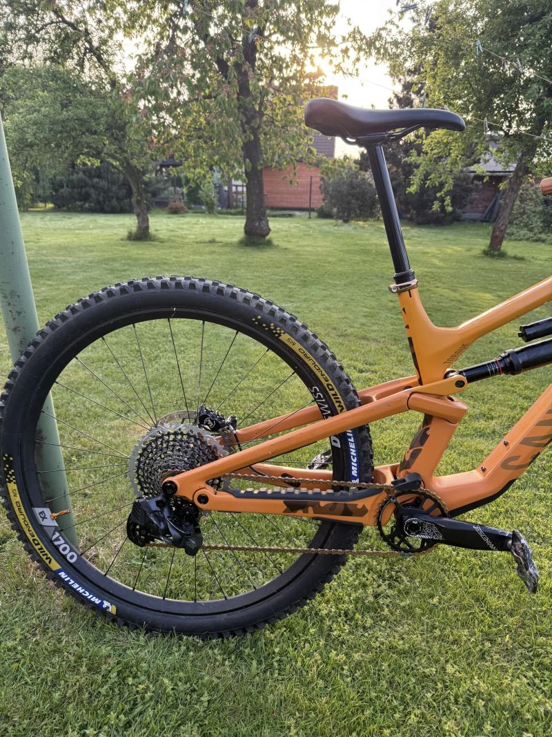 Canyon Torque CF9