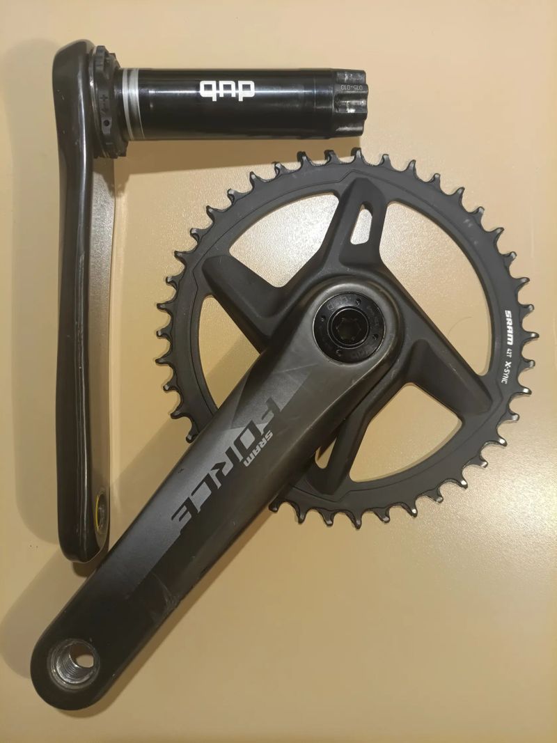 Kliky Sram Force karbon