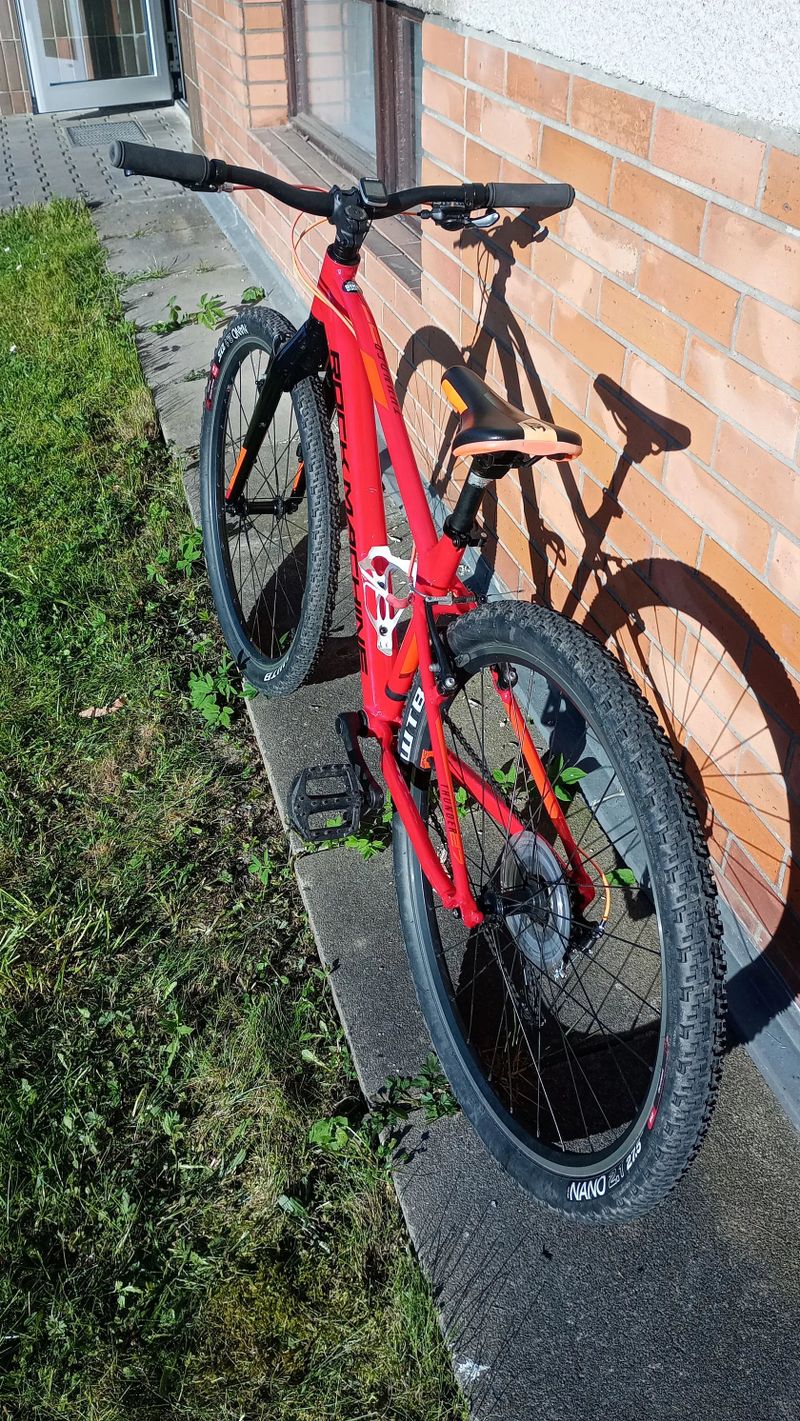 Rock Machine Thunder 27, 5 vel.S 135-160cm