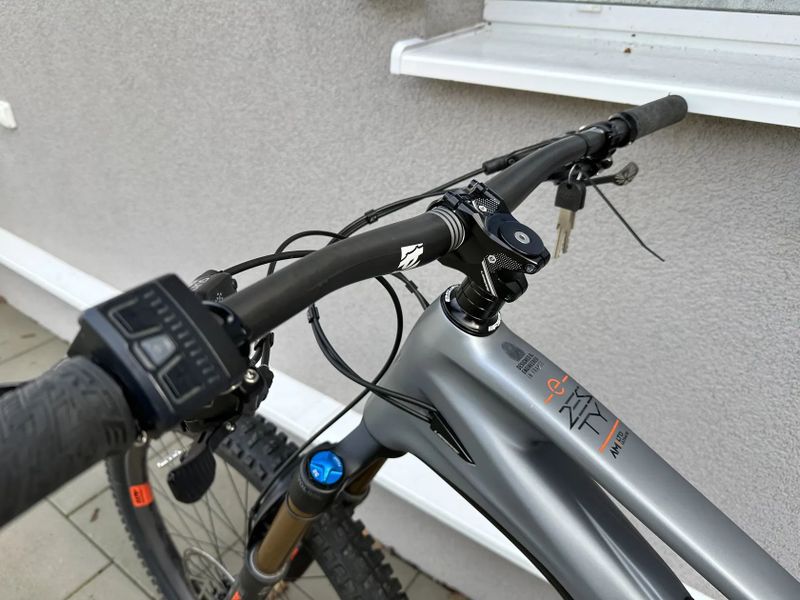 Lapierre eZESTY AM LTD Ultimate, najeto jen 750 km ! Vel. XL 