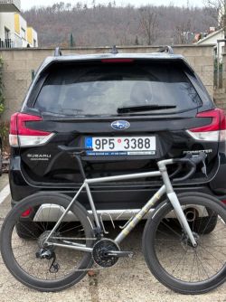 Prodám custom výplety od Dlouhán Works - Lightbicycle x Industry Nine