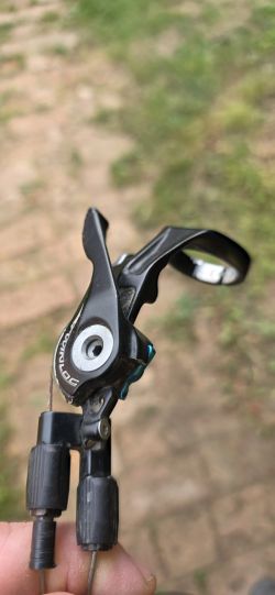 Páčka Syncross Twin-lock