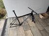 Karbonový rám Specialized velikosti XL společně s vidlicí RockShox SID BRAIN, řídítky a brzdami.