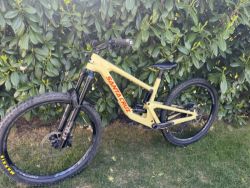 Santa Cruz Nomad 6 GX AXS