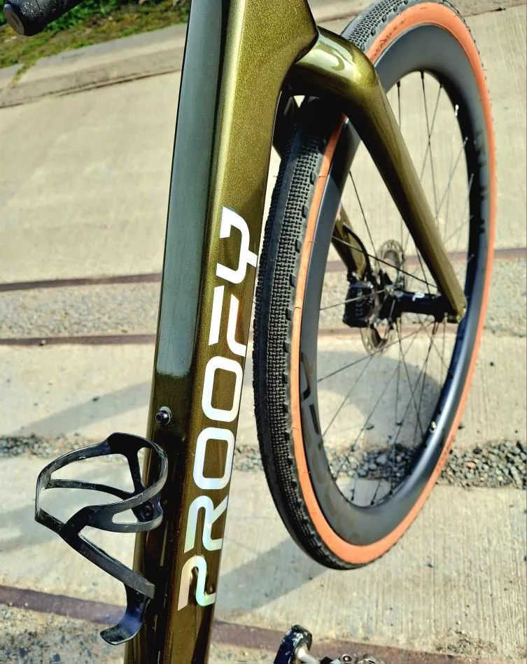 Proofy Gunny karbonový gravel, nové karb. záplety 45mm