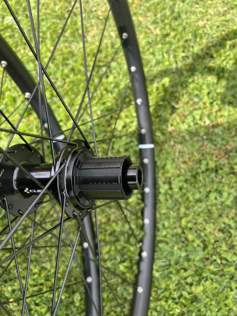 Prodám Newmen 29er boost 110/15 148/12