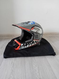  Integrální helma od W-TEC (M)