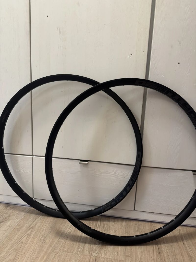 Prodám nový HOPE ráfky FORTUS 30/29" -32děr