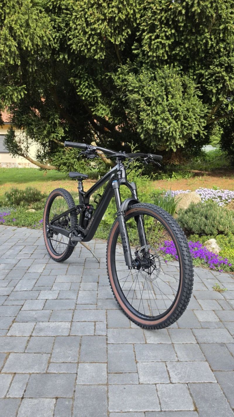 Trek Fuel Ex 9,9 gen 6 Full Karbon Najeto 0 km. NOVÉ- PŘESTAVĚNO NA SJEZDOVOU MAŠINU V MULETU