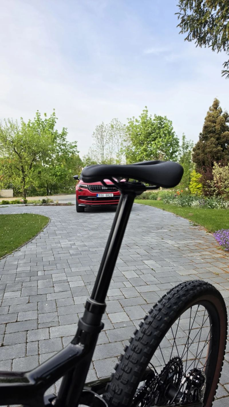 Trek Fuel Ex 9,9 gen 6 Full Karbon Najeto 0 km. NOVÉ- PŘESTAVĚNO NA SJEZDOVOU MAŠINU V MULETU