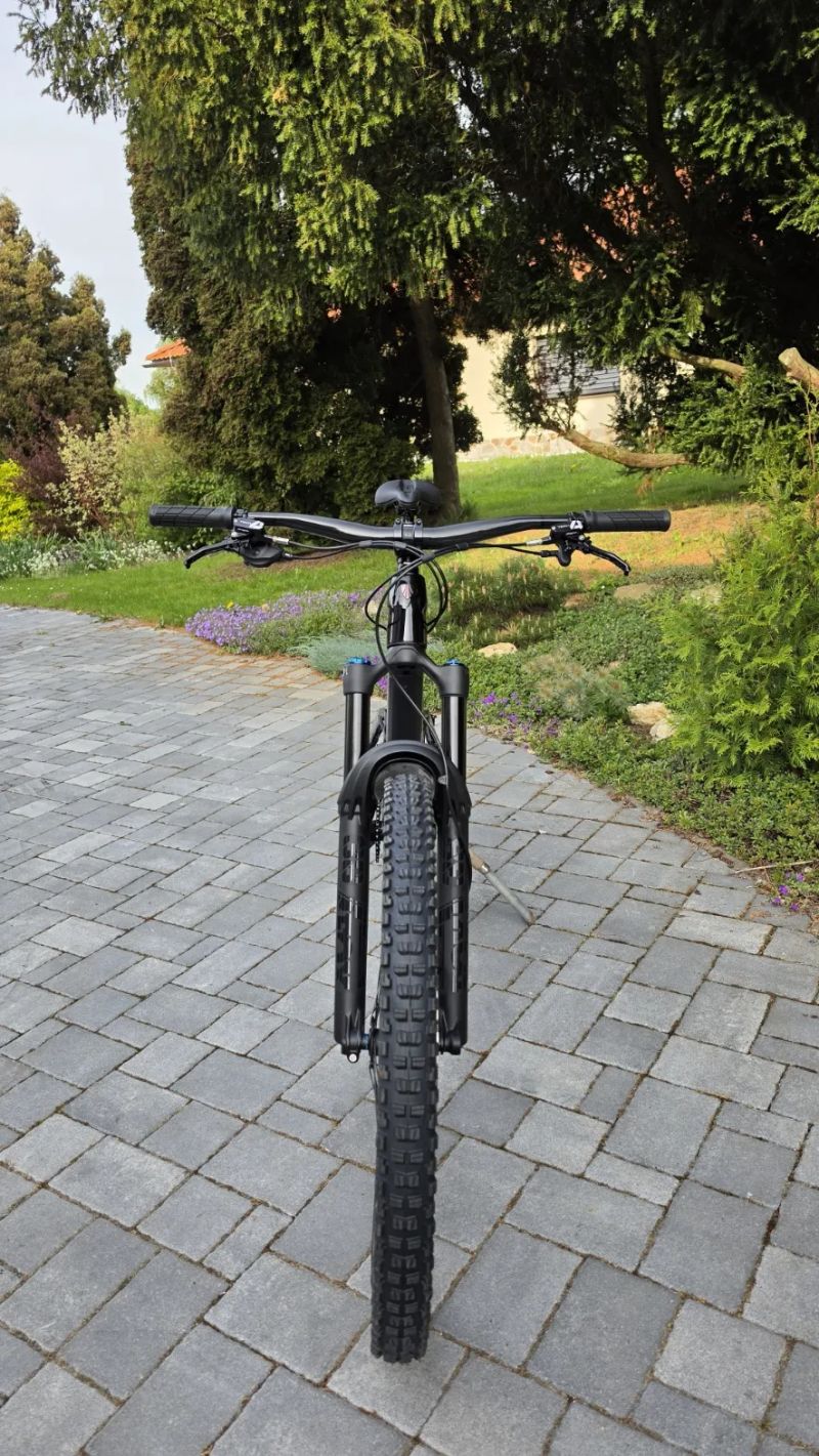 Trek Fuel Ex 9,9 gen 6 Full Karbon Najeto 0 km. NOVÉ- PŘESTAVĚNO NA SJEZDOVOU MAŠINU V MULETU
