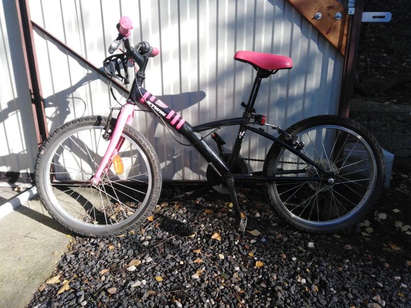 Dětské kolo Btwin 20" 6-9 let.- Solidní stav