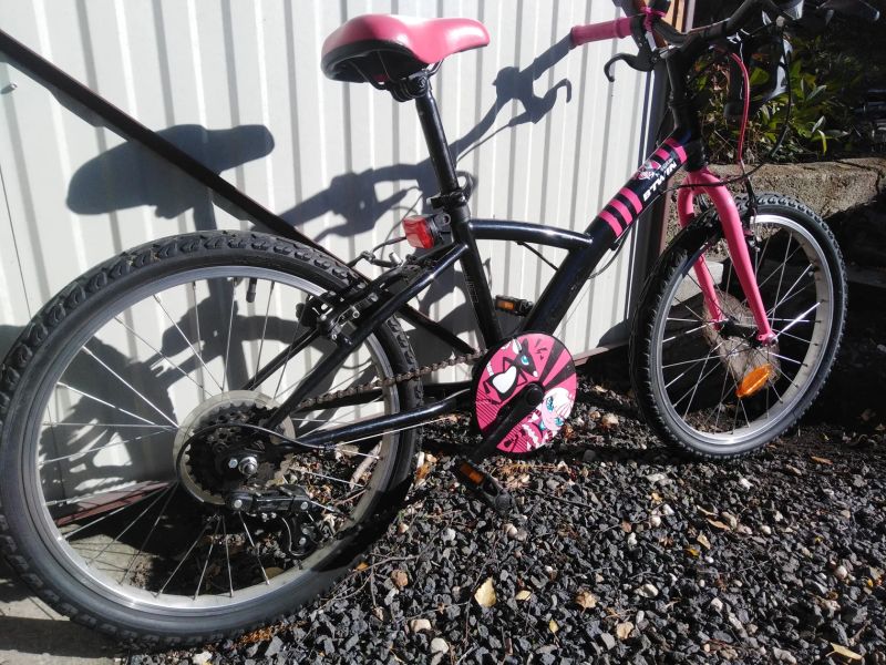 Dětské kolo Btwin 20" 6-9 let.- Solidní stav