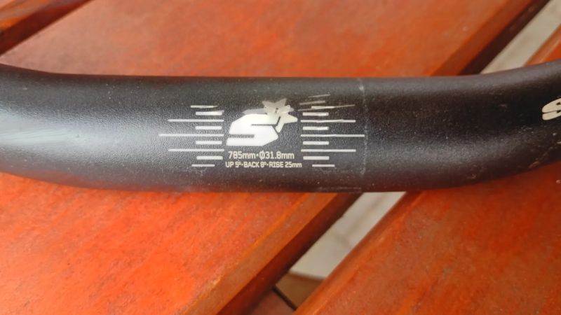 Spank Spoon 25rise prumer 31.8 760mm