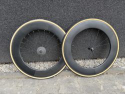 Karbonová galusková kola 88mm - novatec náboje