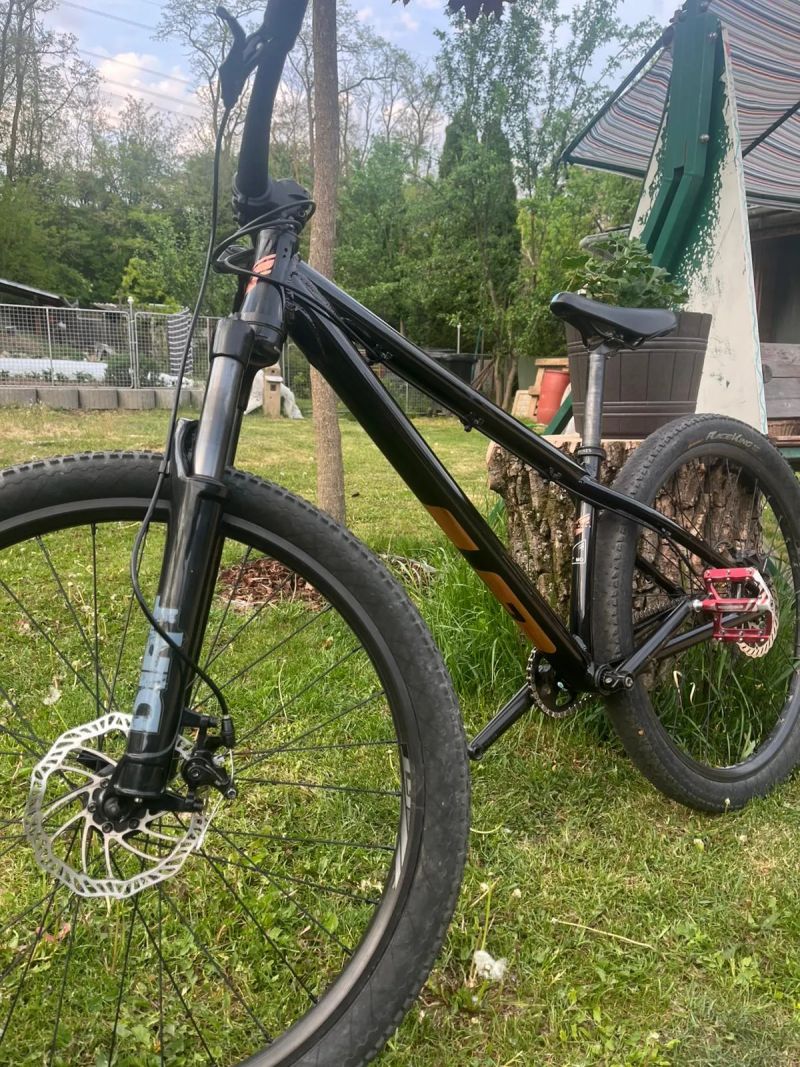 GT Labomba