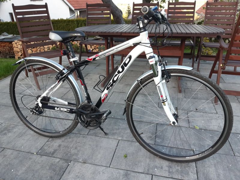 Scud Cross 28