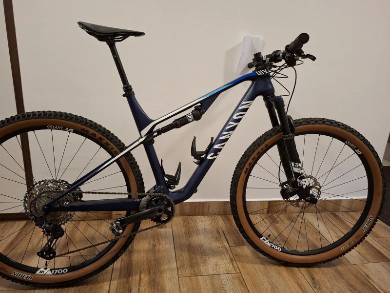 Canyon Lux CF