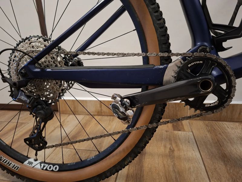 Canyon Lux CF
