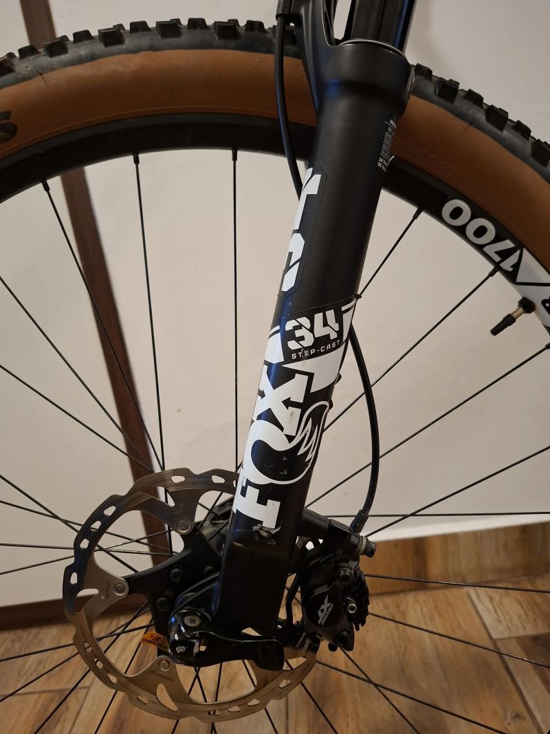 Canyon Lux CF