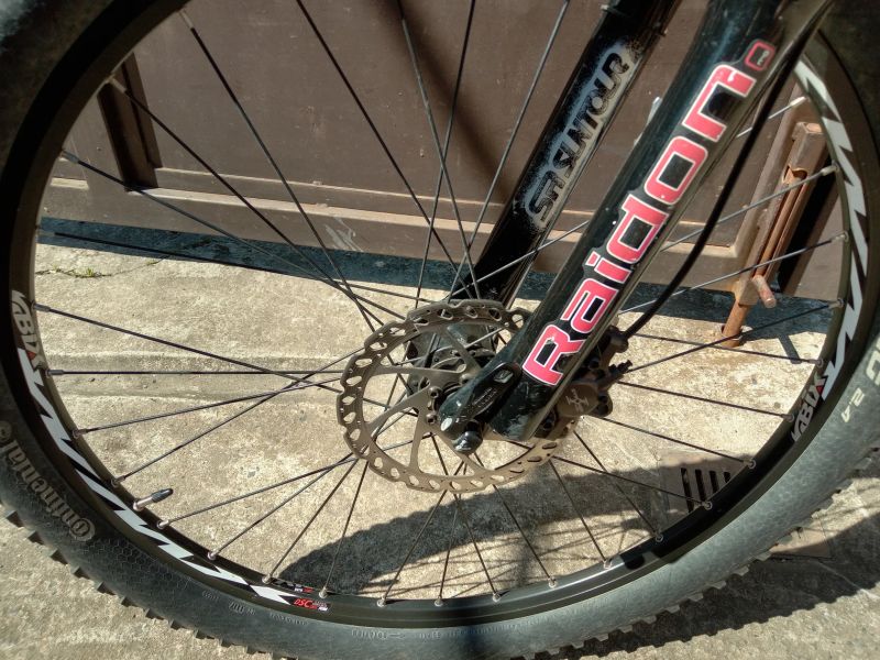 Karbonový Kellys Mobster 21,5" (XL) – Shimano XT