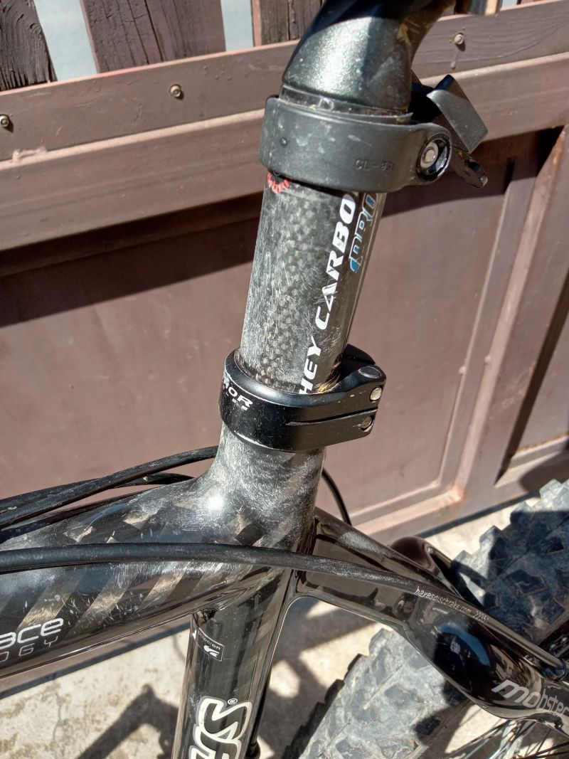 Karbonový Kellys Mobster 21,5" (XL) – Shimano XT