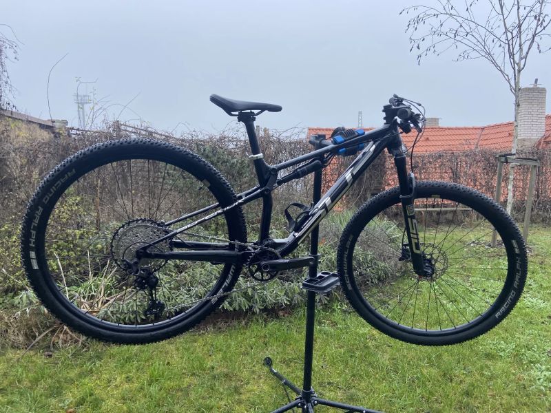 Superior XF 939 RC (velikost S) pro menšího závodníka/závodnici