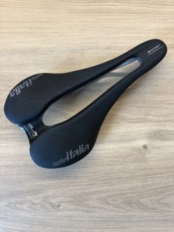 nové sedlo - Selle Italie SLR Boost Superflow TI 316 - černé 164g