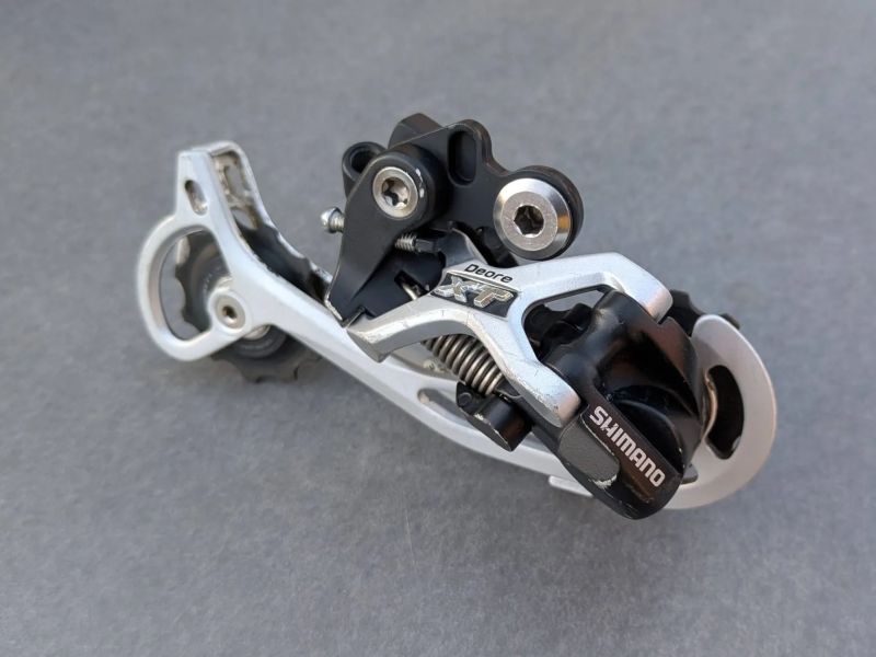 sada Shimano Deore XT 3x9