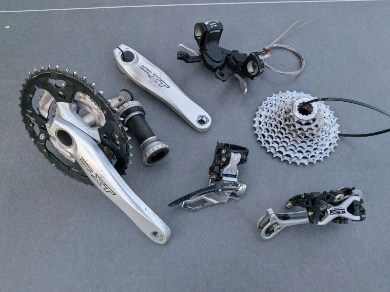 sada Shimano Deore XT 3x9