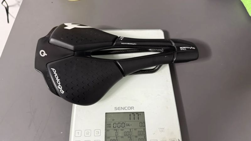 Sedlo Prologo Scratch M5 Space Nack