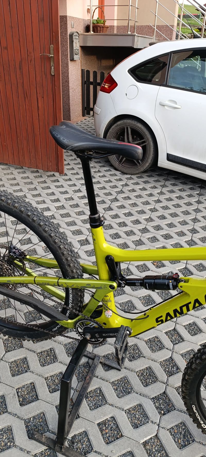 Santa Cruz Hightower