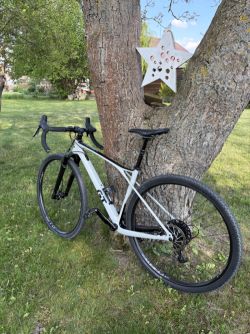 GT Grade Carbon X 2023, vel. S