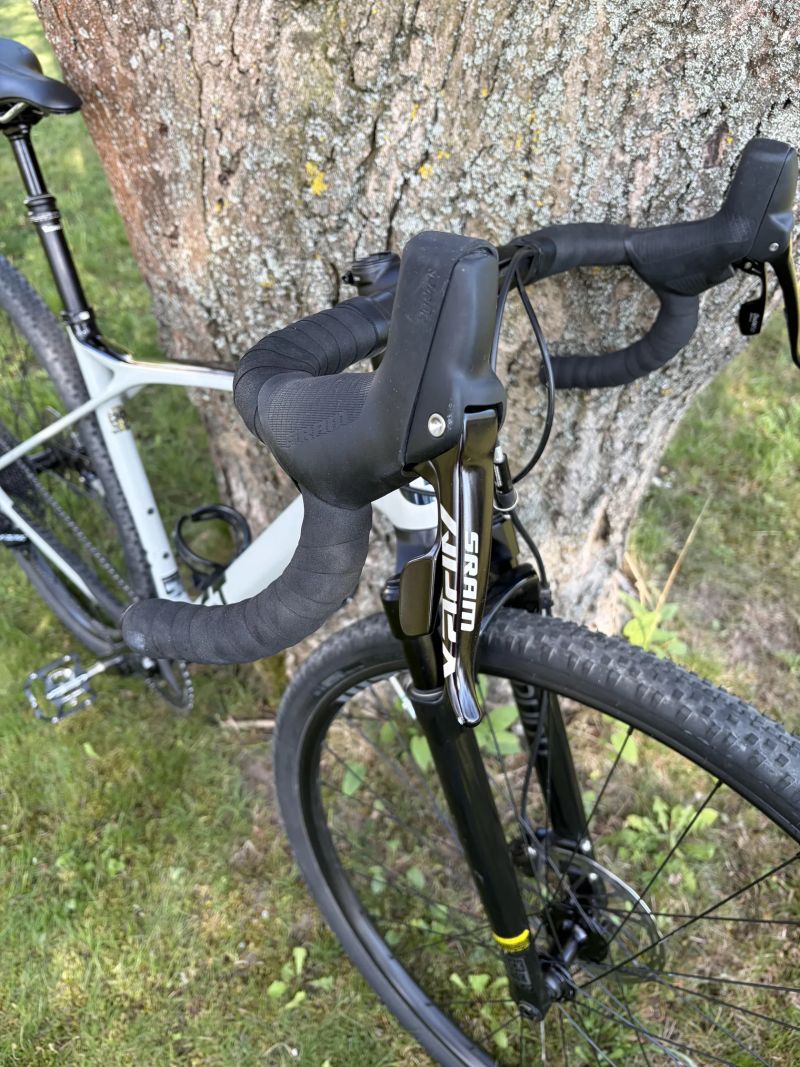 GT Grade Carbon X 2023, vel. S