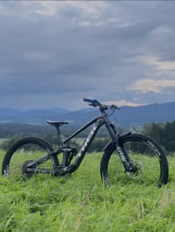 Trek Slash 8