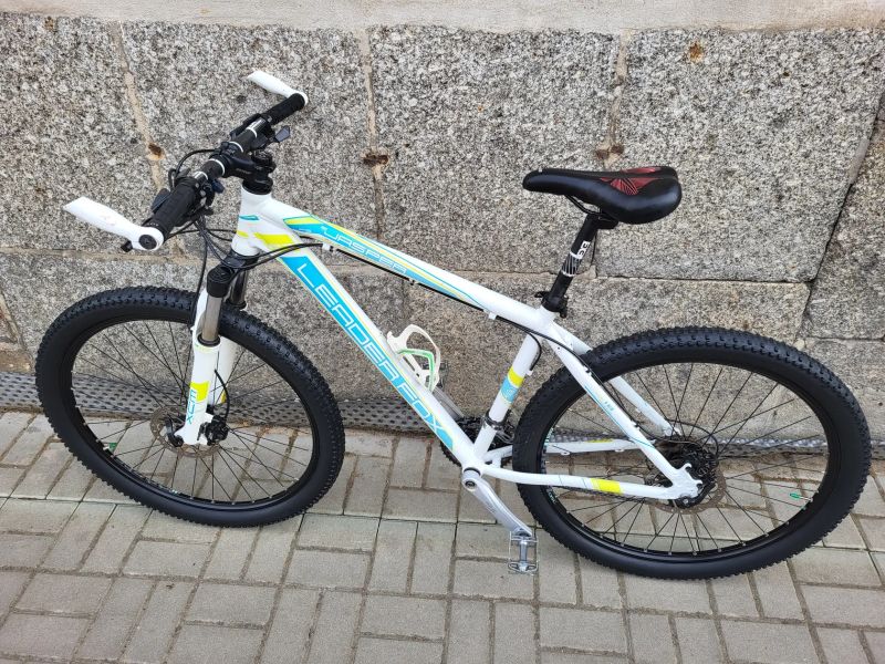 LEADER FOX JASPER 27.5" DEORE 3x9/SR XCM RLO vel.M