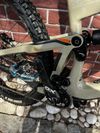 Pivot Firebird 29 Pro XO1