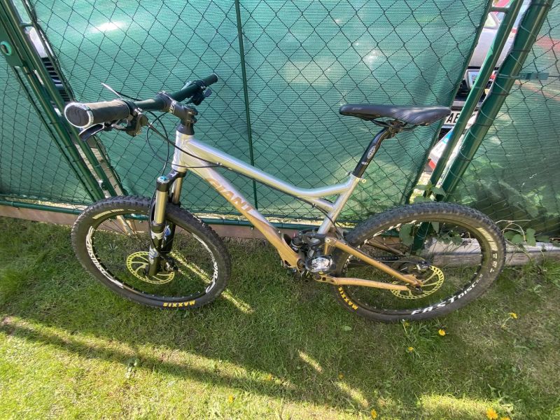 Giant Trance 1