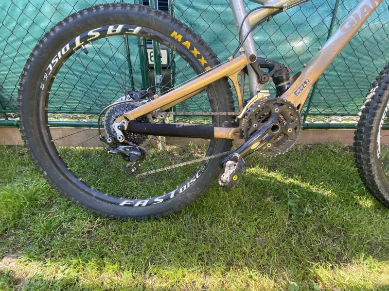 Giant Trance 1