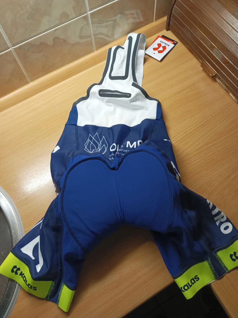  Prodám kraťasy Assos vel. S, kraťasy Kalas zateplené vel. S