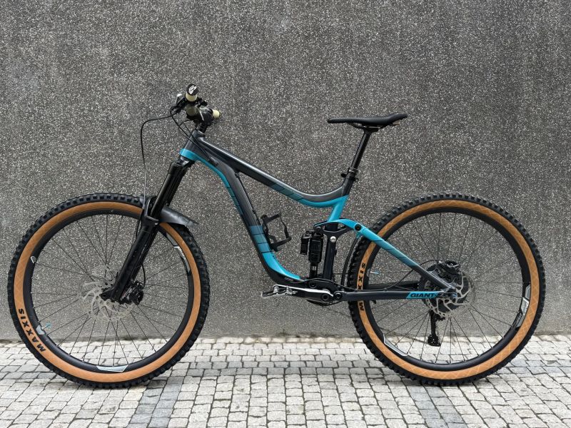 Giant Reign, 27.5",Velikost M