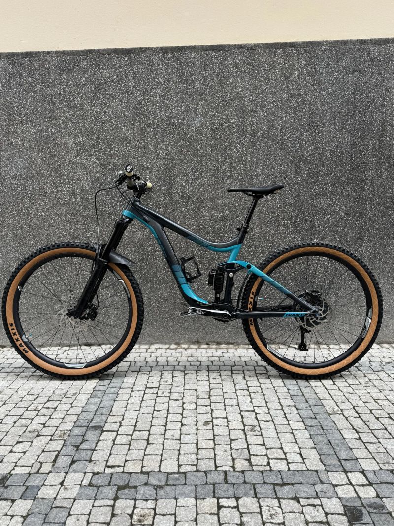 Giant Reign, 27.5",Velikost M