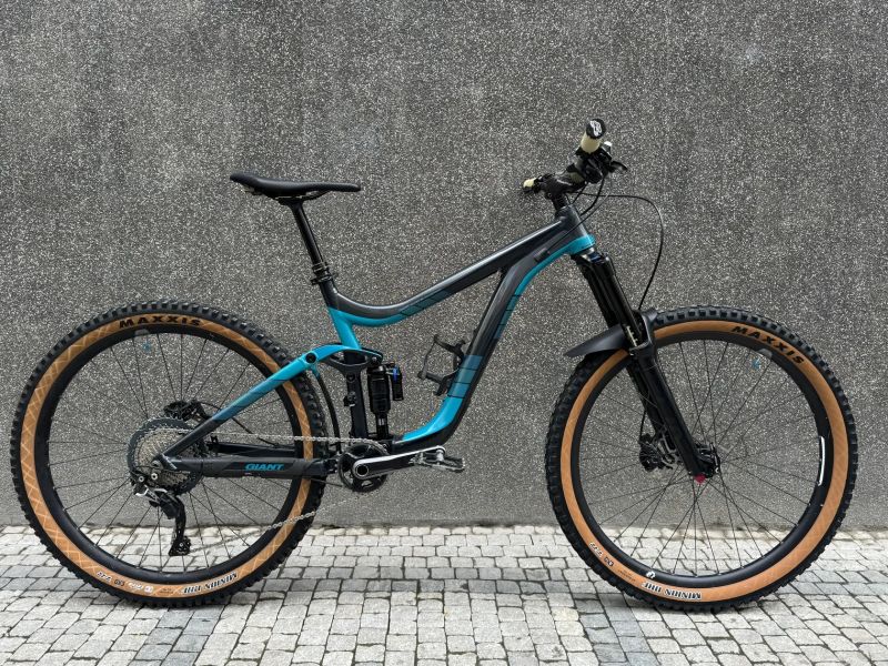 Giant Reign, 27.5",Velikost M