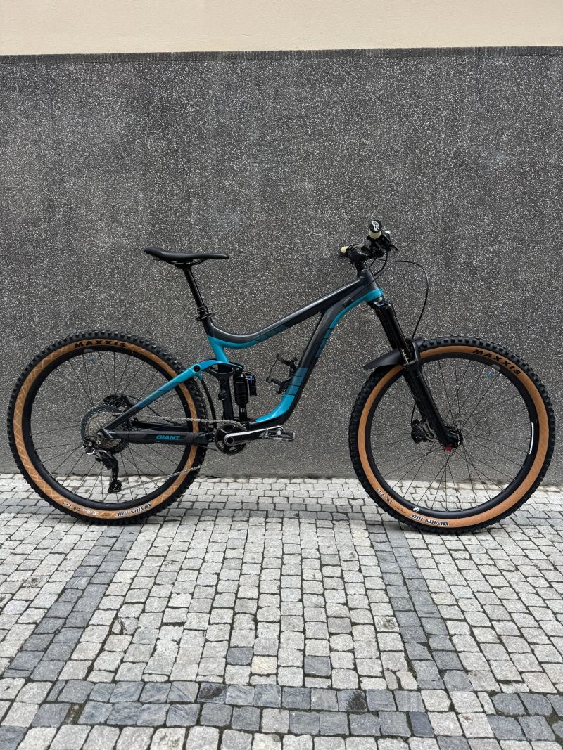 Giant Reign, 27.5",Velikost M