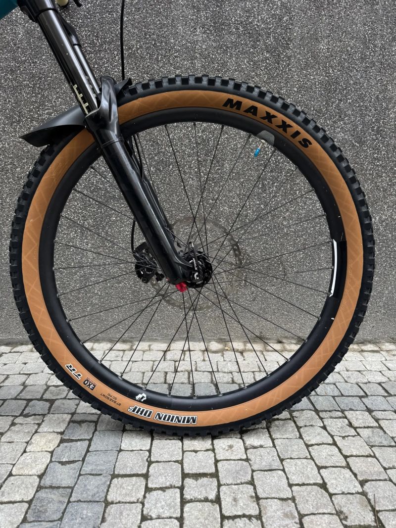 Giant Reign, 27.5",Velikost M