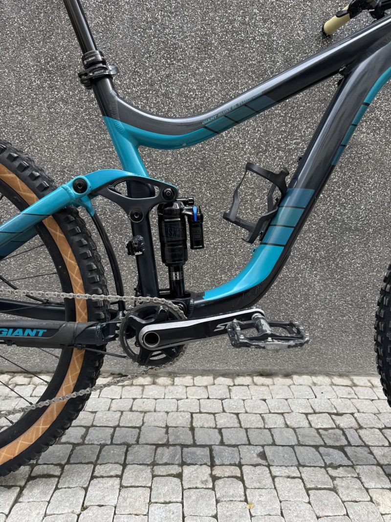 Giant Reign, 27.5",Velikost M