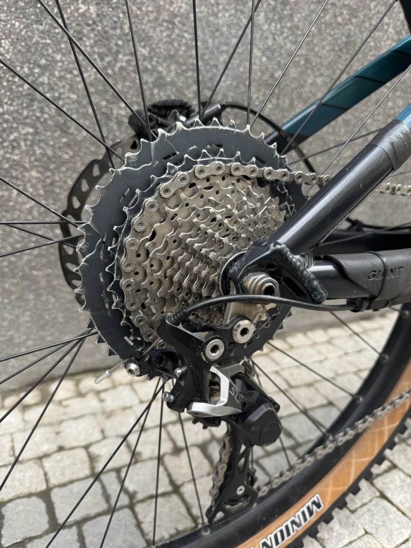 Giant Reign, 27.5",Velikost M