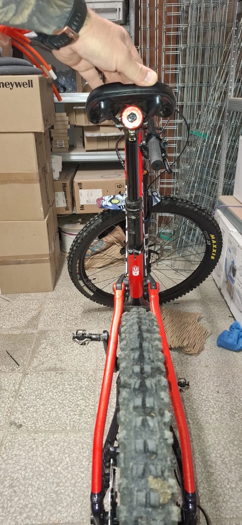 Mondraker Carbon foxy R