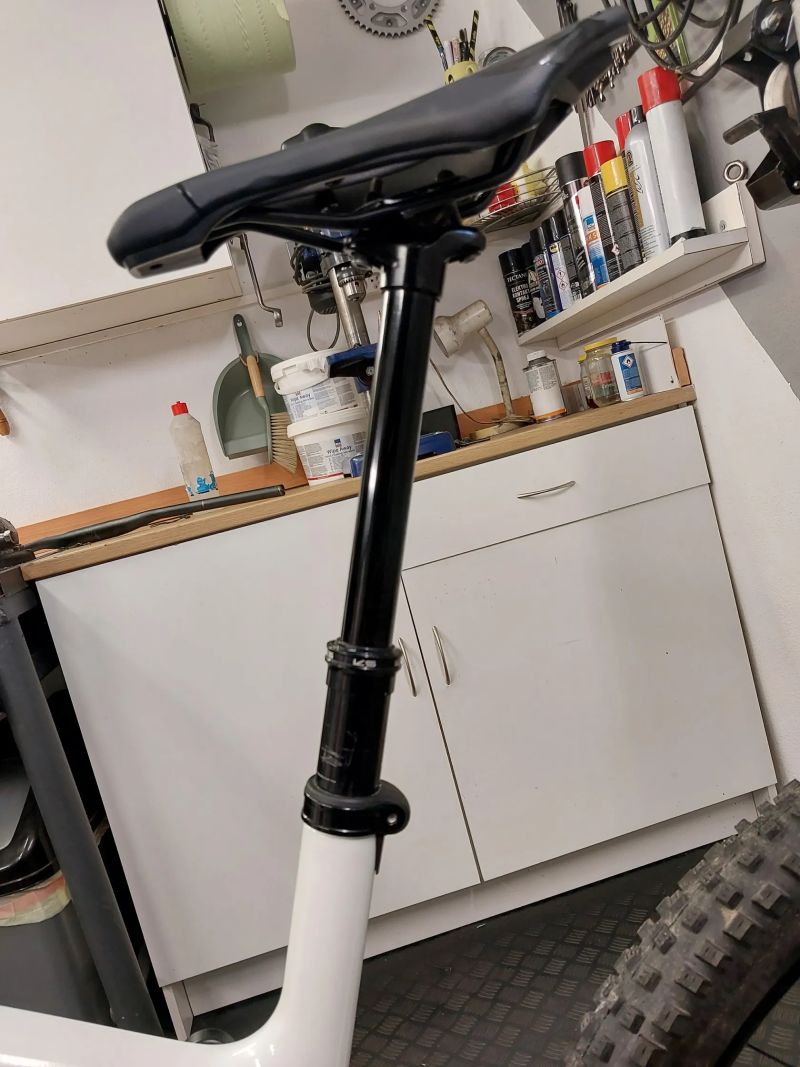 Teleskopické sedlovky 27,2 30,9 31,6